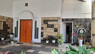 Hunian Favorit di Jatiwarna, Bekasi, 4 KT, Harga 1,39 Miliar