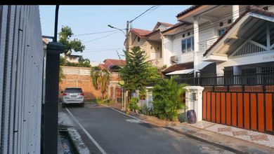 Rumah Area Premium Duren Sawit, Jakarta Timur - Harga Menarik 3,2 Miliar