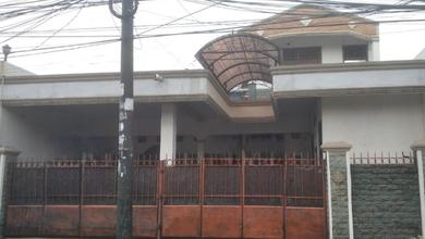 Rumah Eksklusif Unfurnished Lokasi Strategis Daerah Pondok Kopi