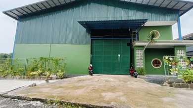 Gudang di Kalapa Nunggal Gunung Putri Bogor Jawa Barat