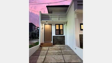 Jual Rumah Strategis di Cibubur, Jakarta Timur - LT 90m²