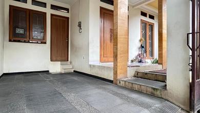 Penawaran Langka, rumah Mewah di Pasar Minggu, Jakarta Selatan, LB 180m²