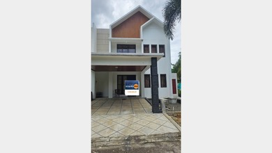 Rumah Mewah di Kawasan Cibubur, Jakarta Timur, LB 200m², Harga 2,8 Miliar
