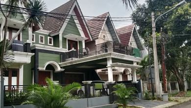 Jual Segera Rumah Mewah di Cibubur, Jakarta Timur, Luas 240 m2