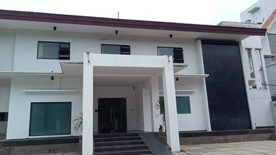 Sewa Ruko Bagus 3 Lantai dan Basement Lokasi Strategis di Kebayoran Baru, Jakarta Selatan