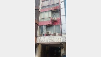 Ruko 4 Lantai Lokasi Strategis di Jl. Mampang Prapatan III - Jakarta Selatan