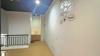 Ruko 2 Lantai Parkir Luas Seberang Sekolah Pahoa di Golden 8 Gading Serpong, Tangerang