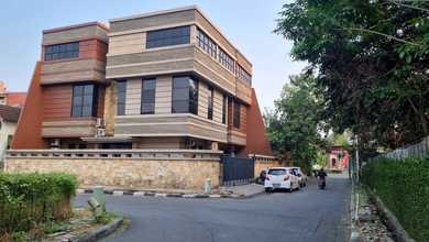 Kesempatan Langka, rumah Prestisius di Metland Menteng, Jakarta Timur, LB 504m²