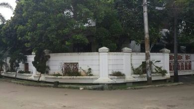Kesempatan Langka, rumah Mewah di Cipinang, Jakarta Timur, LB 1200m²