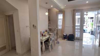 Disewakan Rumah Minimalis Daerah Alam Sutera, Tangerang, LT  96 m2