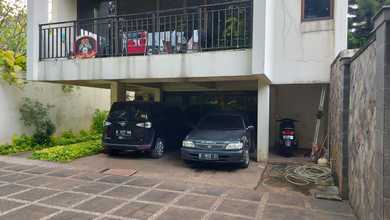 Rumah Prestisius di Kawasan Kebayoran Lama, Jakarta Selatan, LB 455m², Harga 38 Miliar