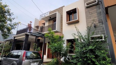 Rumah Favorit di Bekasi Timur, Bekasi, 4 KT, Harga 1,3 Miliar