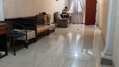 Dijual Rumah Nyaman di Bekasi Barat, Bekasi - LT 120m²