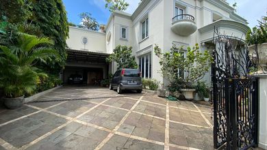 For Sale rumah Premium di Jagakarsa, Jakarta Selatan - LT 600m²