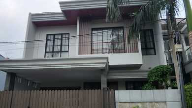 Hunian Mewah di Kemang Pratama, Bekasi, 4 Kamar Tidur, LT 180m²
