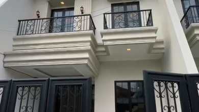 Rumah Elite di Kawasan Pondok Bambu, Jakarta Timur, LB 250m², Harga 3,5 Miliar