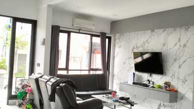 Kesempatan Eksklusif, rumah Mewah di Gading Serpong, Tangerang, LB 150m²