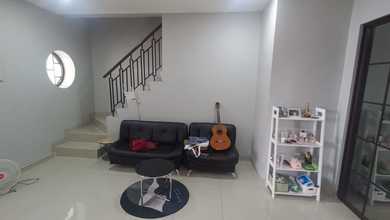 Rumah Sewa Nyaman Lokasi Green Lake City, Jakarta Barat, LB 72m²