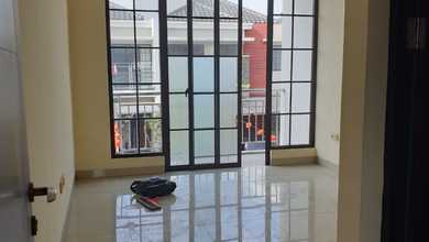 Rumah Sewa Nyaman Lokasi Cipondoh, Tangerang, LB 200m²