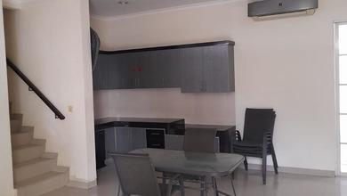 Dikontrakkan Rumah Murah di Cipondoh, Tangerang, LT 200m²