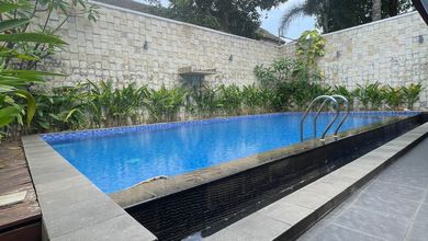 Penawaran Langka, rumah Mewah di BSD Giri Loka, Tangerang, LB 240m²