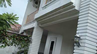 Rumah Dijual di Kelapa Dua, Tangerang, LB 300m², Harga Kompetitif!