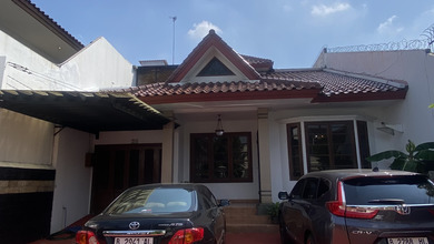 For Sale rumah Mewah di Kebon Jeruk, Jakarta Barat - LT 390m²