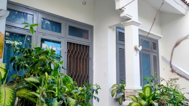 Rumah Minimalis Harga Hemat di Kebayoran Lama, Jakarta Selatan, LB 144m²