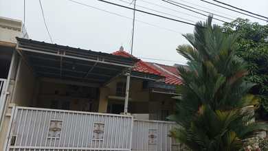 Rumah Favorit di Bekasi Barat, Bekasi, 3 KT, Harga 1,35 Miliar