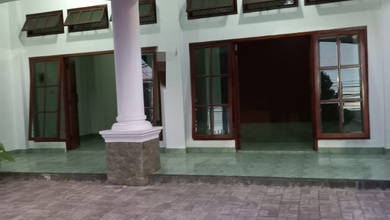 Disewakan Ruangan Depan Bagian Bnwah dan Halaman di Jl Cendrawasi