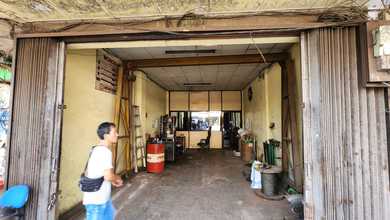 Ruko Hoek 3 Lantai di Jl. Cengkeh Raya, Kota