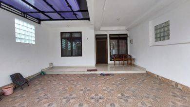 Rumah 2LT Semi Furnished Kawasan Palem Semi Karawaci Tangerang