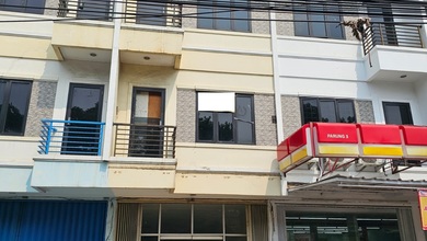 Ruko 3 Lantai di Jalan Raya Parung - Rumpin, Bogor