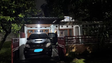 Hunian Elite di Kawasan Surabaya Kota, Surabaya, LB 220m², Harga 3 Miliar