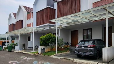 Penawaran Eksklusif, rumah Prestisius di Pejaten, Jakarta Selatan, LB 180m²