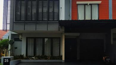 Penawaran Eksklusif, rumah Mewah di Pondok Labu, Jakarta Selatan, LB 350m²