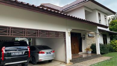 Penawaran Langka, rumah Prestisius di Depok I, Depok, LB 500m²