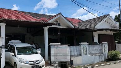 Rumah Dijual di Cibinong, Bogor, LB 160m², Harga Terbaik!