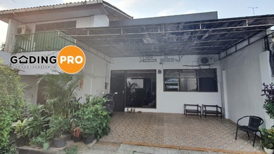 Rumah Mewah di Johar Baru, Jakarta Pusat, 6 KT, LT 218m²