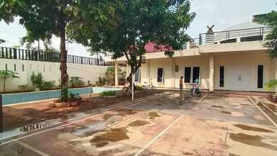 Rumah Mewah di Kawasan Penggilingan, Jakarta Timur, LB 300m², Harga 4,5 Miliar