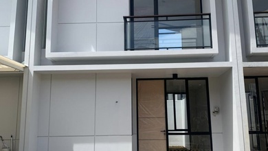 Dijual Rumah Strategis di Lippo Karawaci, Tangerang - LT 82m²