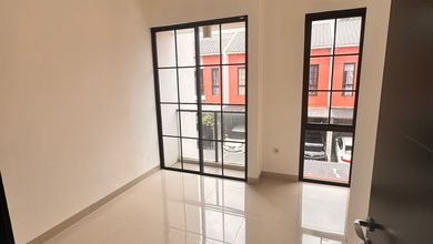 Rumah Dijual di Cipondoh, Tangerang, LB 75m², Harga Kompetitif!