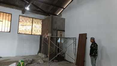 Sewa Gudang Kecil Murah Baru Renovasi LB 15X12 Strategis di Penggilingan, Jakarta Timur