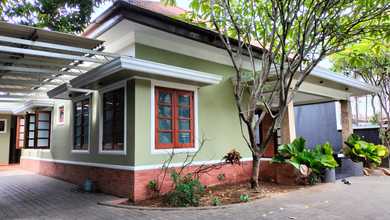 Rumah Area Premium Menteng, Jakarta Pusat - Harga Menarik 75 Miliar