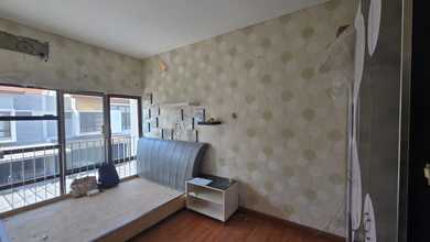 Rumah Mewah di Kawasan Jakarta Garden City, Jakarta Timur, LB 215m², Harga 3,6 Miliar