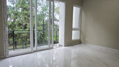 Dikontrakkan Rumah Terjangkau di Villa Melati Mas, Tangerang Selatan, LT 143m²