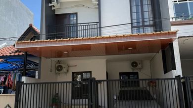 Rumah Dijual di Serpong Regency Melati Mas, Tangerang Selatan, LB 102m², Harga Terbaik!