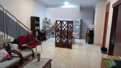 Kesempatan Eksklusif, rumah Prestisius di Intercon, Jakarta Barat, LB 200m²