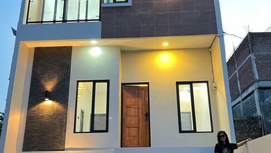 Kesempatan Rumah di Tembalang, Semarang, LB 105m², Harga 650 Juta