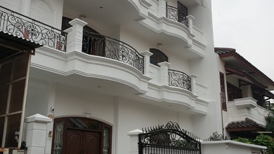 Penawaran Eksklusif, rumah Prestisius di Kartini, Jakarta Pusat, LB 750m²